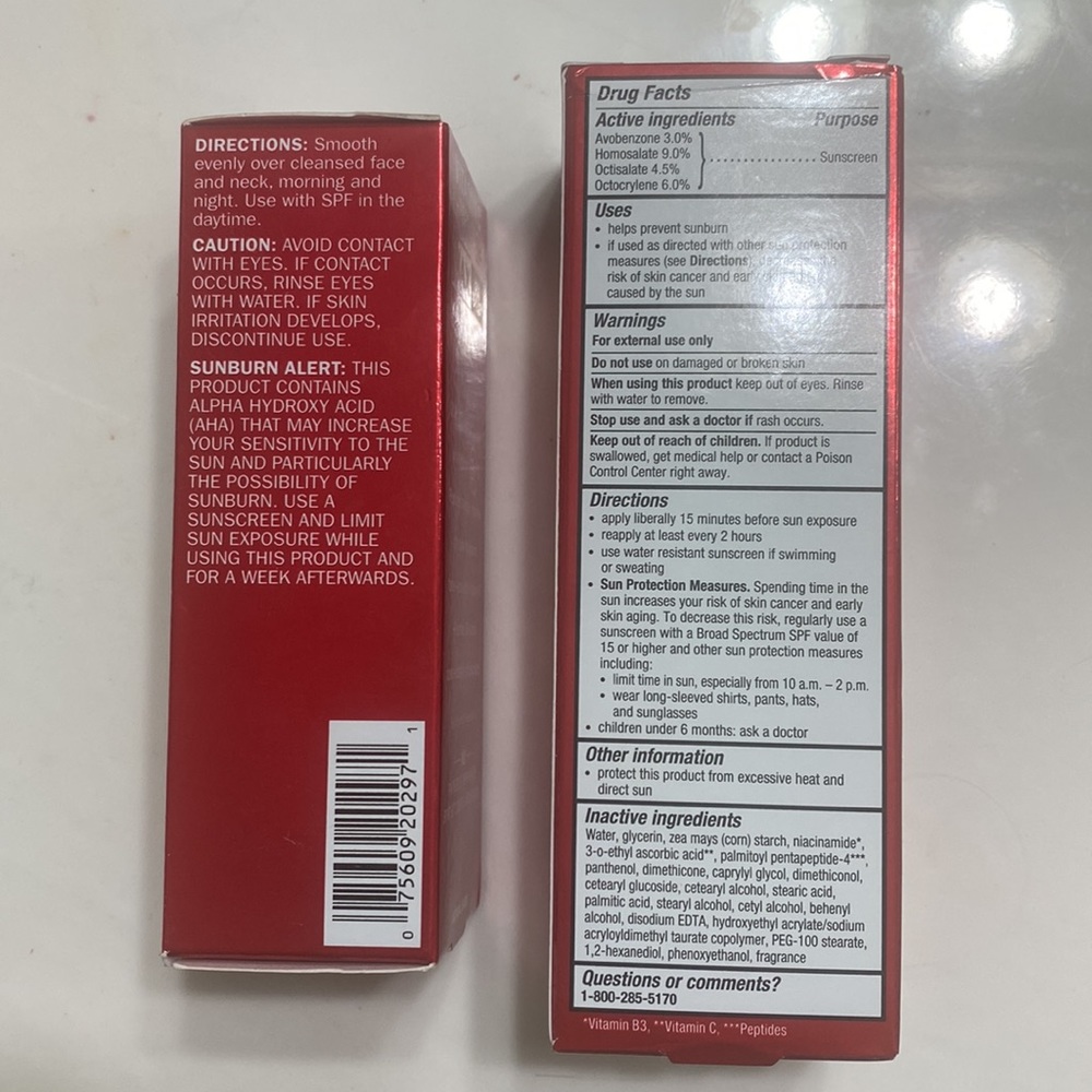 BUNDLE! NEW! Olay Regenerist Vitamin C+ Peptide Brightening Serum… - Picture 4 of 6
